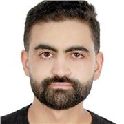 Je suis professeur d’anglais. J’habite à Châtenay-Malabry, mais je peux me déplacer pour mon nouveau poste